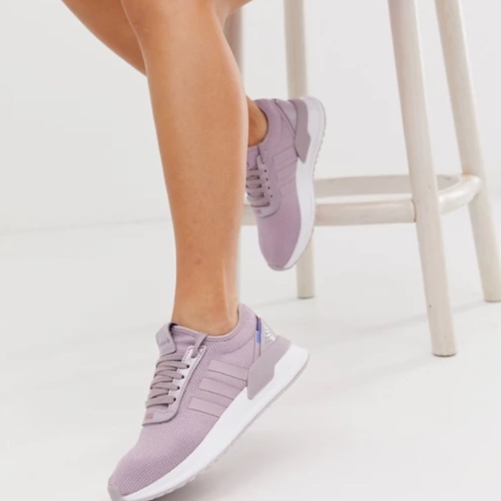 Size 10 lavender ADIDAS shoes